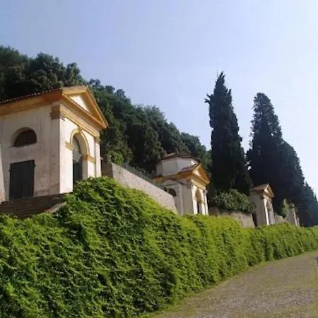 La Selce ホテル 2*